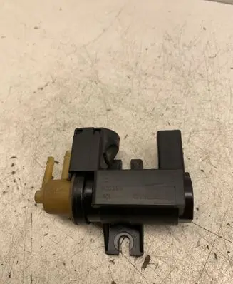 Volvo V70 Vacuum valve 31293964 70232502 131226