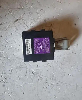 Toyota Avensis T250 Alarm control unit/module 8973005020