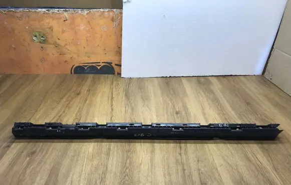 Volvo XC90 Sill supporting ledge 31378139 32216526