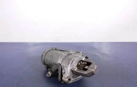 BMW 7 F01 F02 F03 F04 Starter motor 7556131