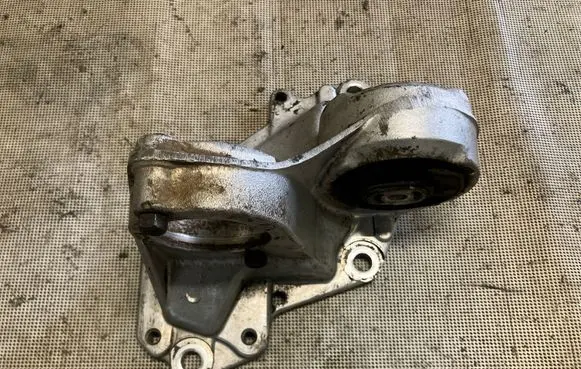 Citroen Evasion Driveshaft support bearing bracket 14721870