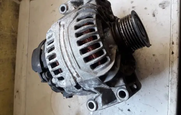 Audi A4 S4 B7 8E 8H Generator/alternator