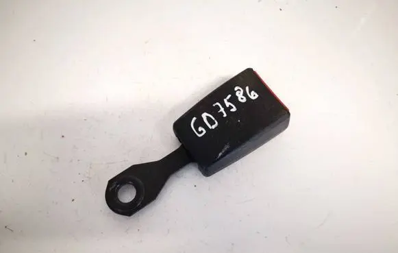 Rear seatbelt buckle