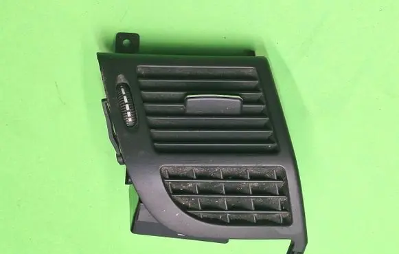 Mercedes-Benz E W211 Dashboard side air vent grill/cover trim