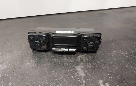 Mercedes-Benz S W220 Climate control/heater control trim 2208300185