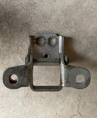 Jeep Cherokee III KJ Rear door lower hinge 85574F 11B0BU2M