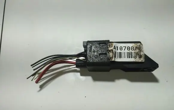 Coolant fan relay