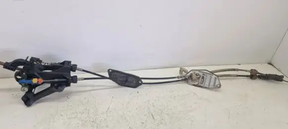 Toyota Auris 150 Gear shifter/selector 112102102
