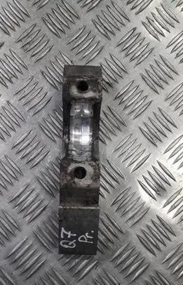 Audi Q7 4L Sway bar bush bracket, front 7l0411063b