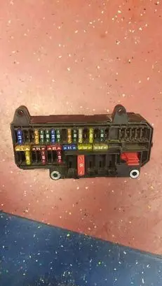 BMW 7 E65 E66 Fuse module 6900583