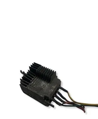 Audi A6 S6 C4 4A Coolant fan relay 873487F