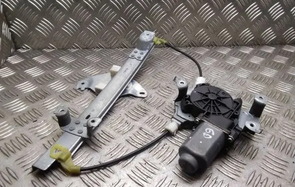 Nissan Qashqai Rear door window regulator with motor 402052A