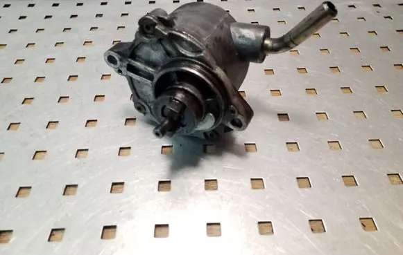 Jeep Grand Cherokee (WJ) Vacuum pump A62300065