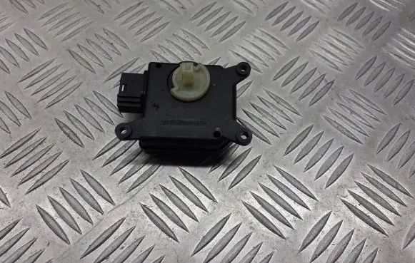 Opel Zafira B A/C air flow flap actuator/motor C896890