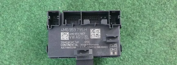 Audi A4 S4 B9 8W Door control unit/module 4M0959795H