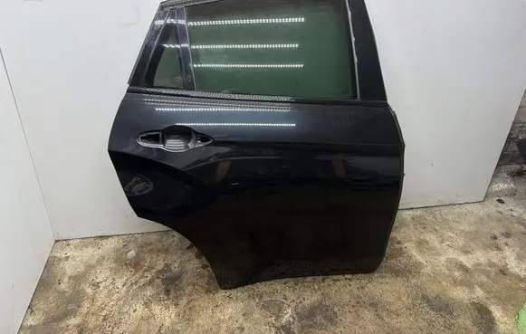 BMW X6 F16 Rear door 