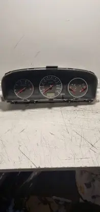 Nissan X-Trail T30 Speedometer (instrument cluster) EQ382