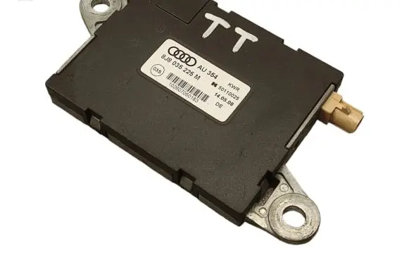 Audi TT TTS Mk2 Aerial antenna amplifier 8J8035225M 50110025