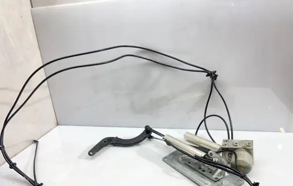 Mercedes-Benz GL X164 Tailgate hydraulic set A1648003348 A1647400718 A1648002948