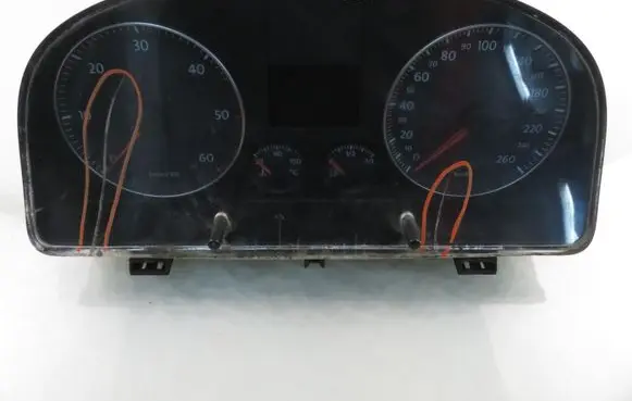 Speedometer (instrument cluster)