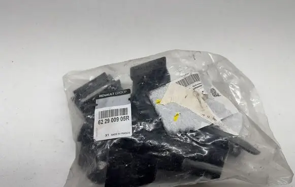 Renault Master IV Radiator mount bracket 622900905R
