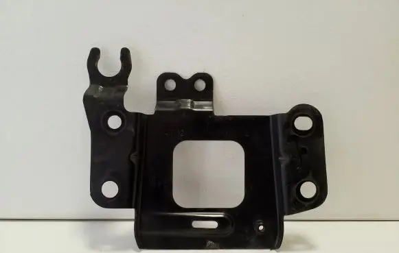 Other engine bay part