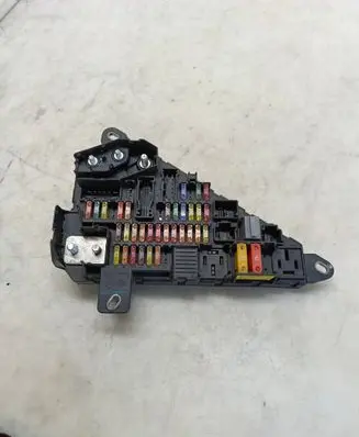 BMW 5 E60 E61 Fuse module 6906588 518811047 690658806