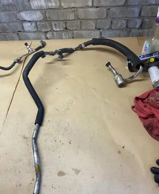 Chevrolet Epica Air conditioning (A/C) pipe/hose 96637880