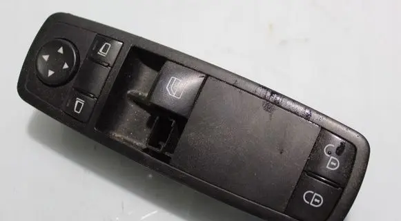 Mercedes-Benz B W245 Electric window control switch 1698206410