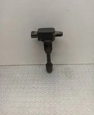 High voltage ignition coil