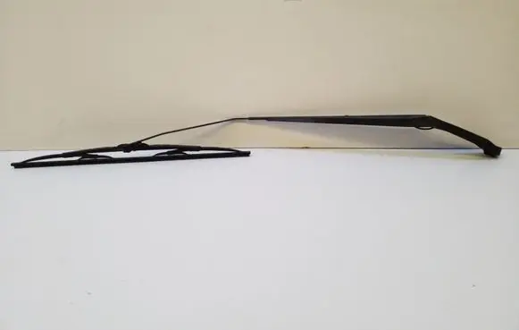 Chrysler Grand Voyager V Front wiper blade arm 05113065AA