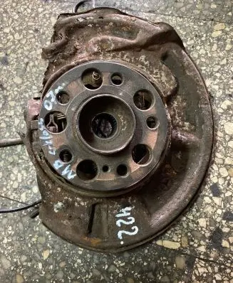 Mercedes-Benz A W169 Rear wheel hub