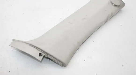 Land Rover Range Rover Sport L320 (C) pillar trim EMG50043