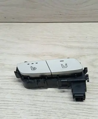 Mercedes-Benz E W213 Seat heating switch A2139051404 14410366 SW133101