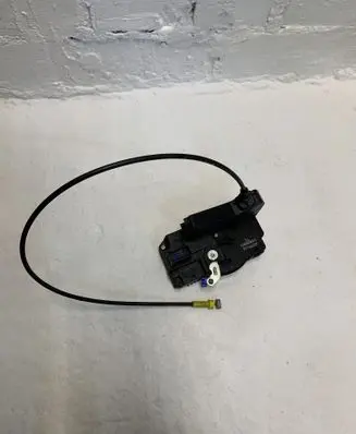 Opel Vivaro Front door lock 91166227 8200008248