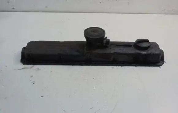 Volvo 740 Rocker cam cover 