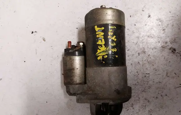 Hyundai Accent Starter motor TM000A31201