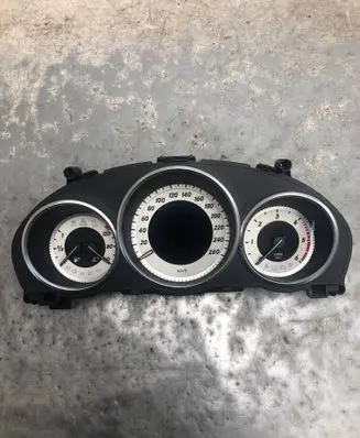 Mercedes-Benz E W212 Speedometer (instrument cluster) A2129007129