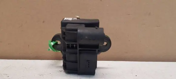 Mercedes-Benz A W176 Glow plug pre-heat relay A6519003103
