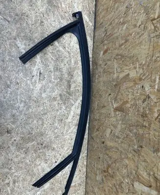 Citroen C4 III e-C4 Rubber seal front door (on door) 9833078780