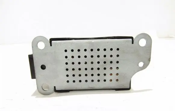 Volkswagen Golf Plus Aerial antenna amplifier 5M0035570B
