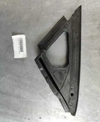 Mercedes-Benz S W222 Other front door trim element a2228110198