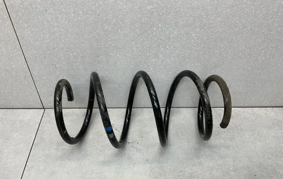Skoda Superb B8 (3V) Front coil spring 
