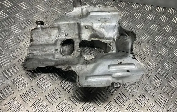 BMW 5 F10 F11 Heat shield in engine bay 7577004