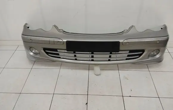Mercedes-Benz C W203 Front bumper 