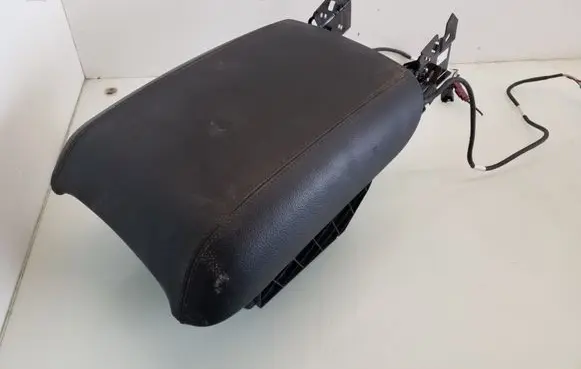 Mercedes-Benz R W251 Armrest A2516801052