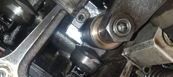 Seat Toledo III (5P) Fuel injector 038130073AG