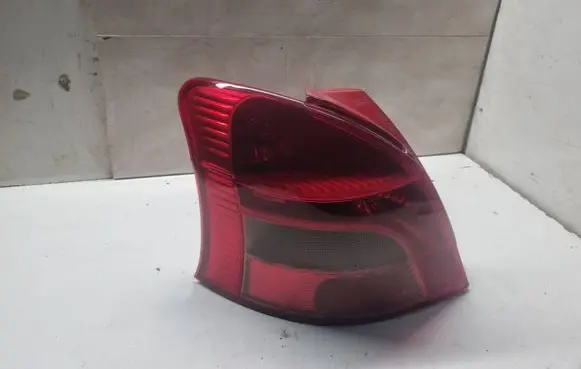 Toyota Yaris Rear/tail lights