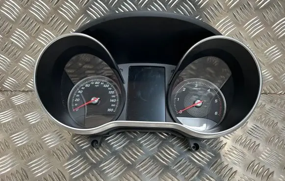 Mercedes-Benz GLC X253 C253 Speedometer (instrument cluster) A2059001418