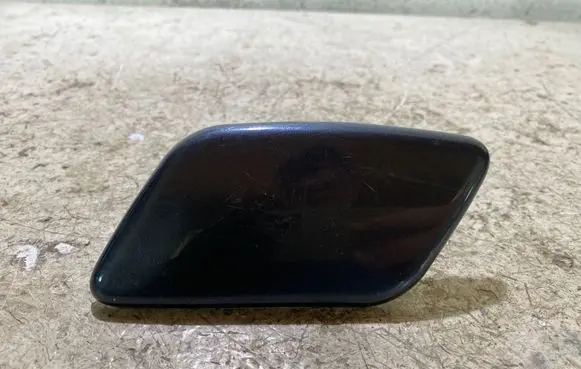 Chrysler Voyager Headlight washer spray nozzle cap/cover 04857423AA